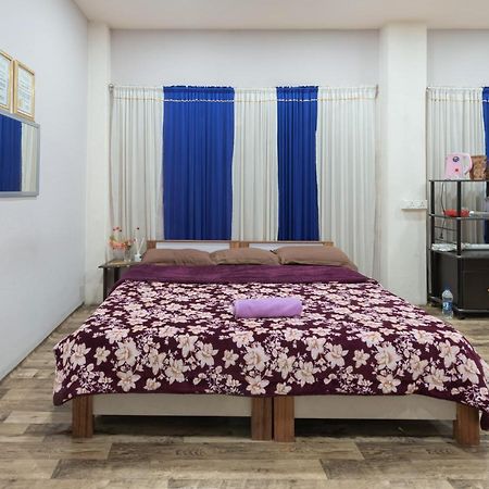 Sam'S Homestay Aizawl Bagian luar foto